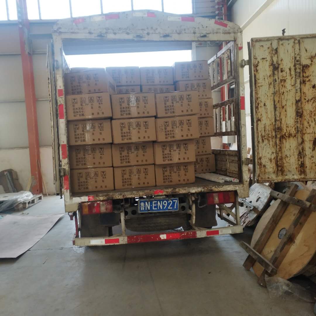 風(fēng)機(jī)盤(pán)管發(fā)往山西太原怡和廣場(chǎng) 風(fēng)機(jī)盤(pán)管發(fā)往山西太原怡和廣場(chǎng)